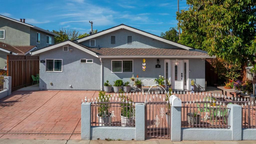 1353 Orlando Drive | Similar Property Thumbnail