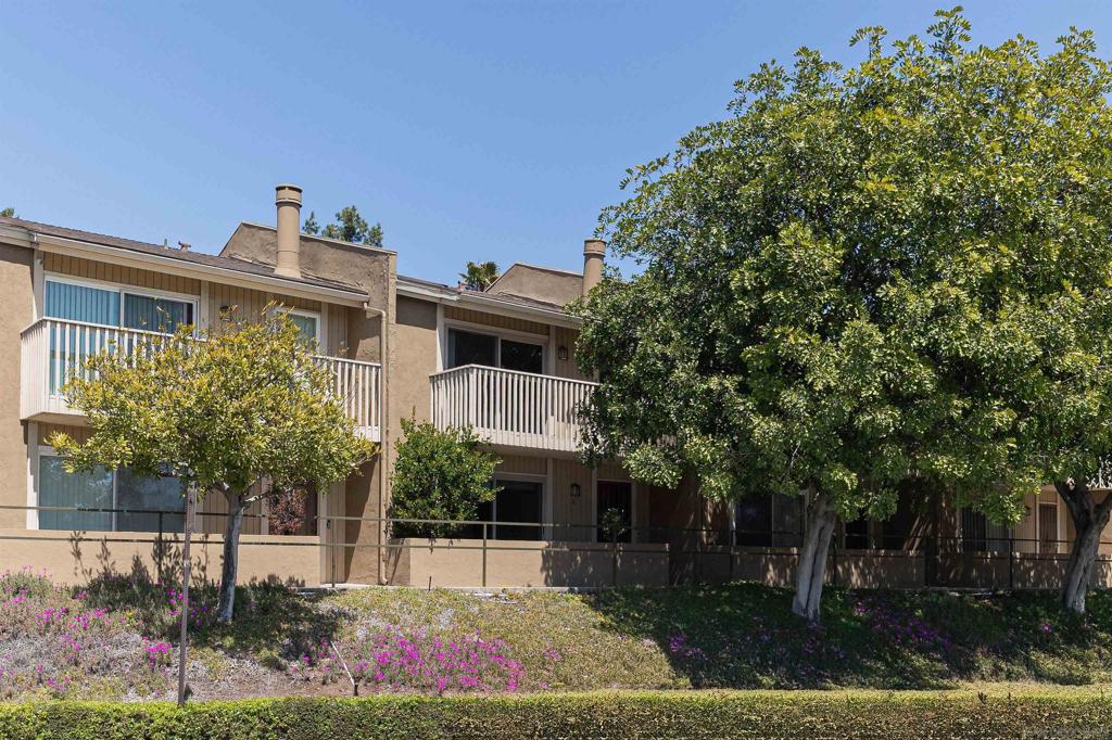 7700 Parkway Dr , #4 | Similar Property Thumbnail