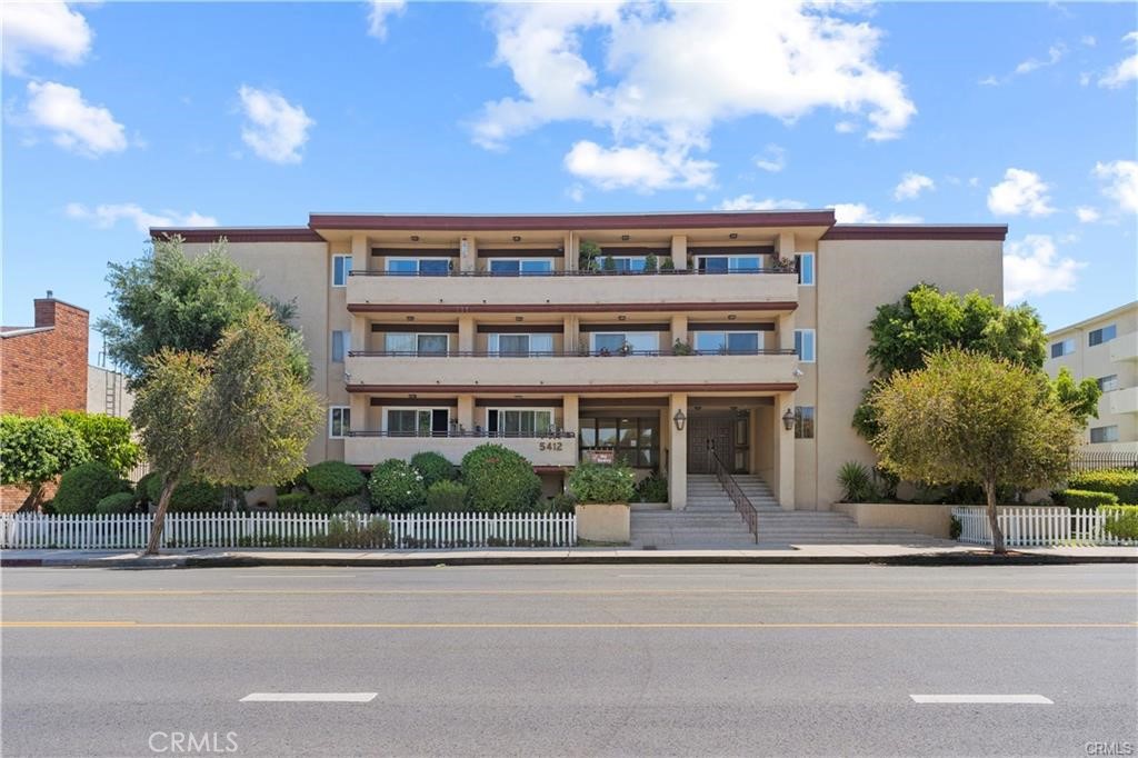 5412 Lindley Avenue, #108 | Similar Property Thumbnail