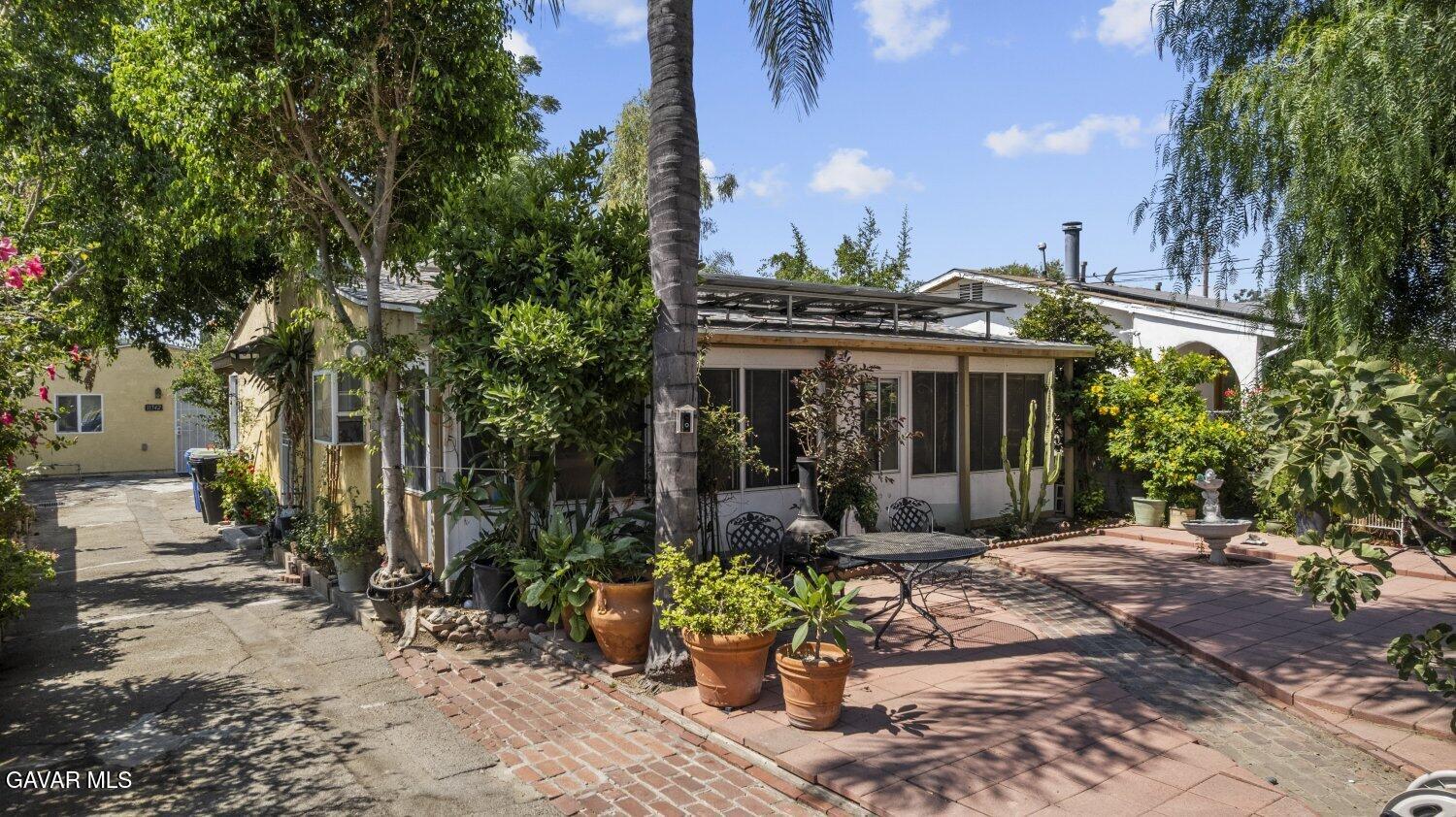 11744 Welby Way, North Hollywood, CA 91606