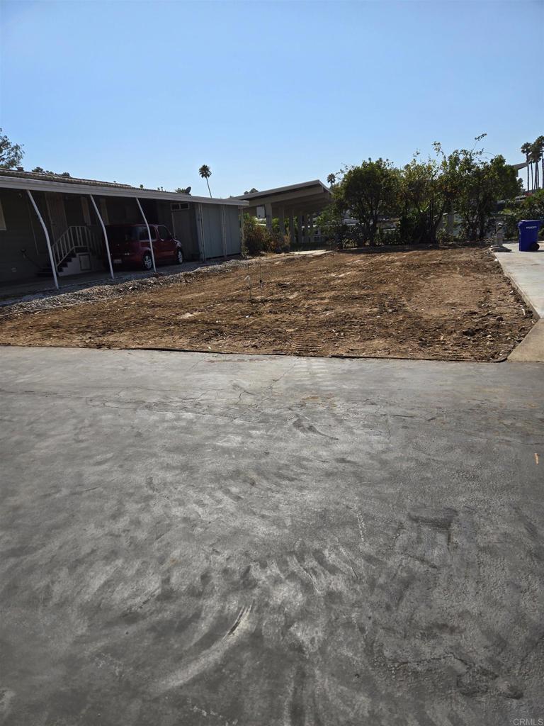 1219 E Barham Drive | Similar Property Thumbnail