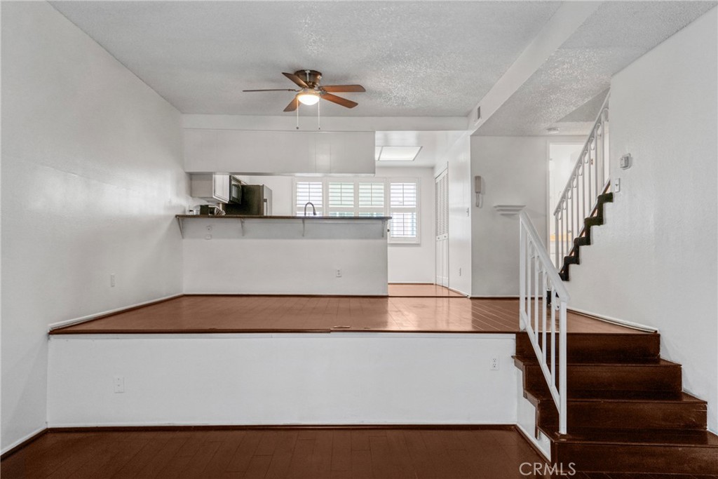 21602 Figueroa , #10 | Similar Property Thumbnail
