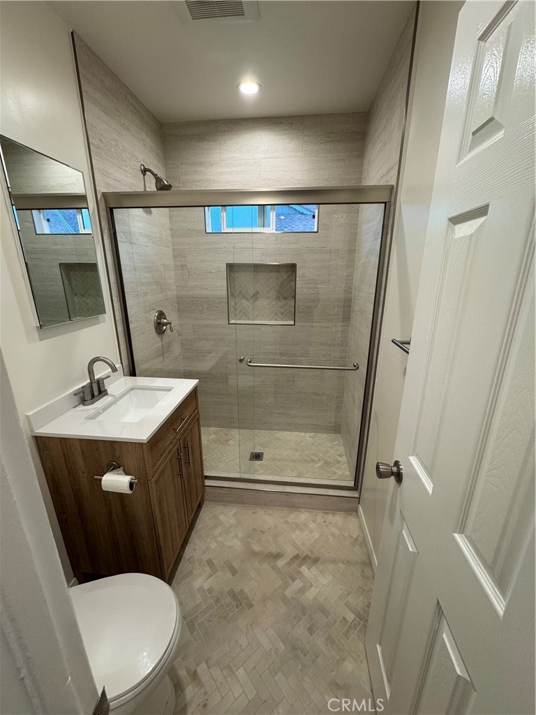 2573 N. Lincoln Street | Similar Property Thumbnail