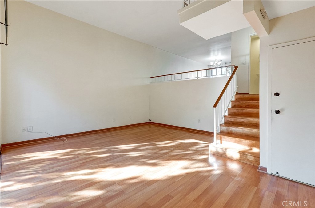 1711 Grismer | Similar Property Thumbnail