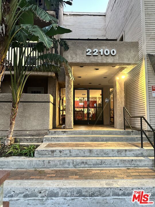 22100 Burbank Boulevard, #301A | Similar Property Thumbnail