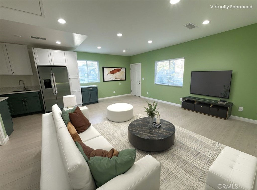 8520 Fenwick | Similar Property Thumbnail