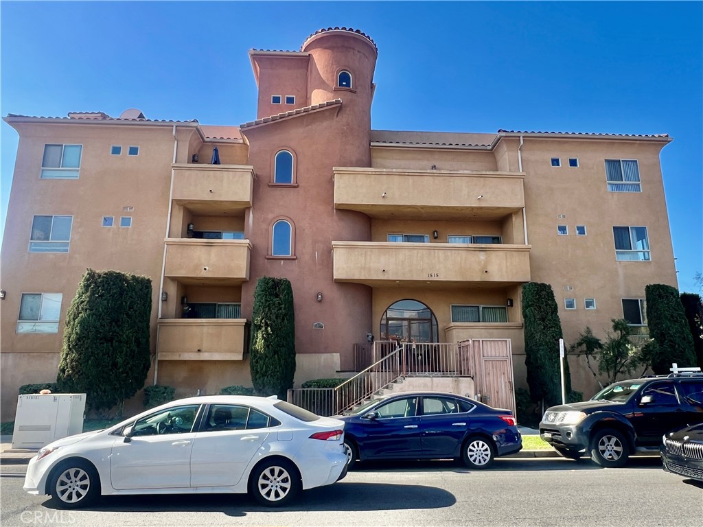 1515 Grismer Avenue, #102 | Similar Property Thumbnail