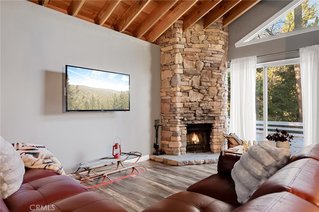 196 Ponderosa Dr | Similar Property Thumbnail