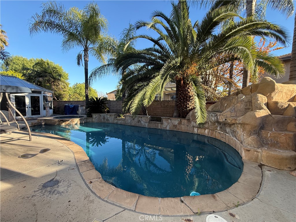 9415 Homestead | Similar Property Thumbnail