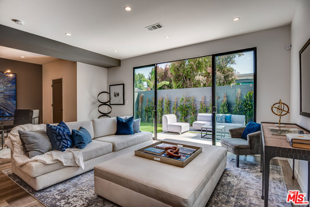 13028 Calvert Street | Similar Property Thumbnail