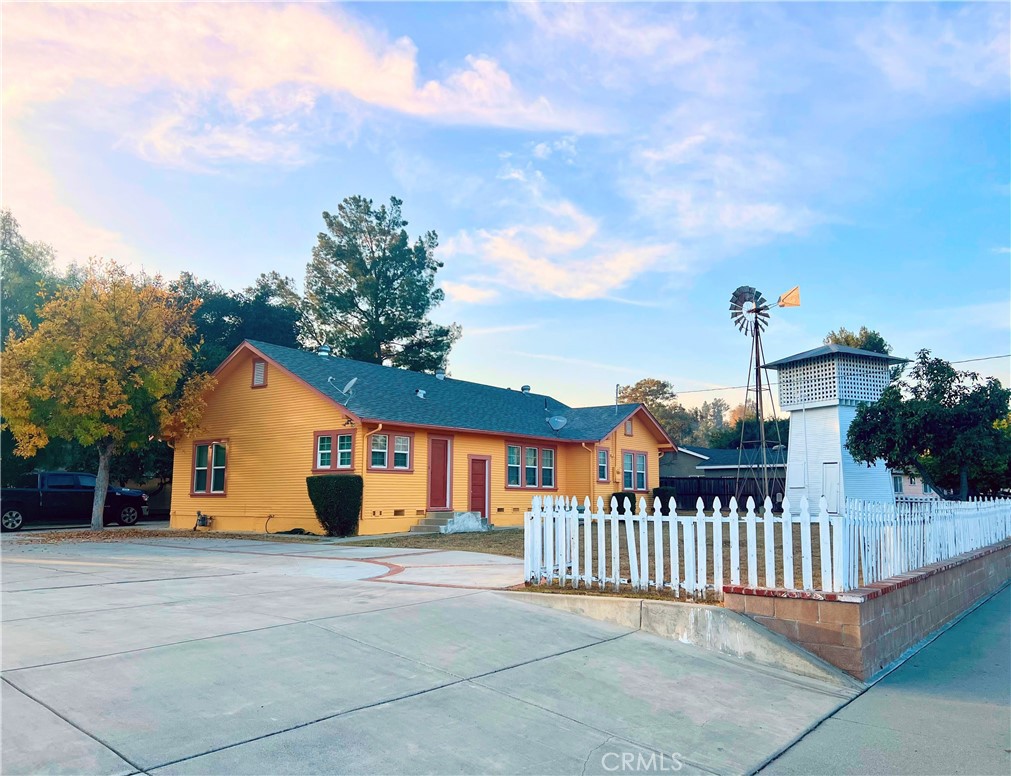 166 N Lemon Avenue | Similar Property Thumbnail