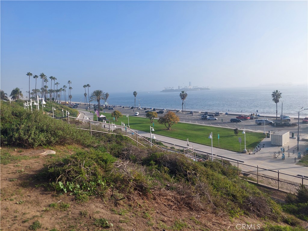 1720 E 2Nd | Similar Property Thumbnail