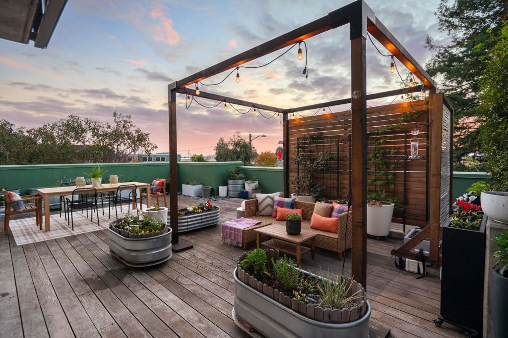 6465 San Pablo Ave , #206, Oakland, CA 94608