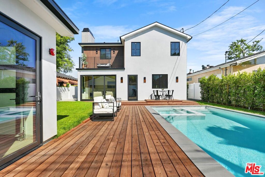 4153 Vantage Avenue | Similar Property Thumbnail