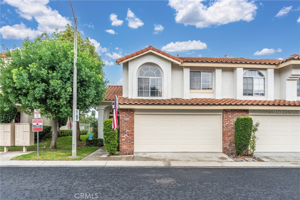 24292 Airporter | Similar Property Thumbnail