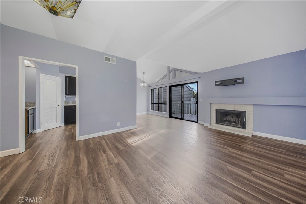 4900 N Grand , #120 | Similar Property Thumbnail