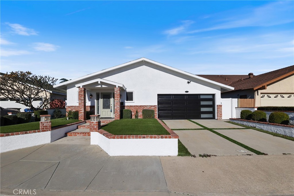 5633 Lakia Drive | Similar Property Thumbnail