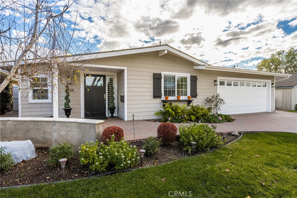 1314 E Hickory | Similar Property Thumbnail