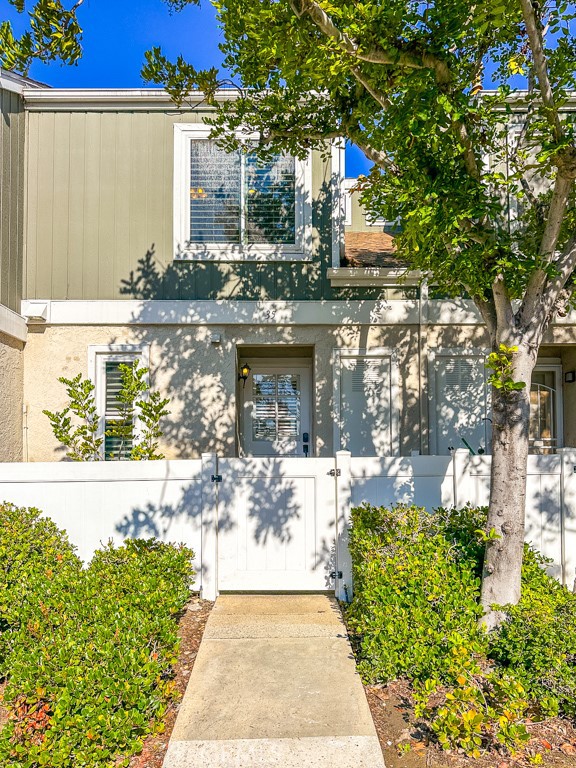 35 Abbeywood Lane | Similar Property Thumbnail