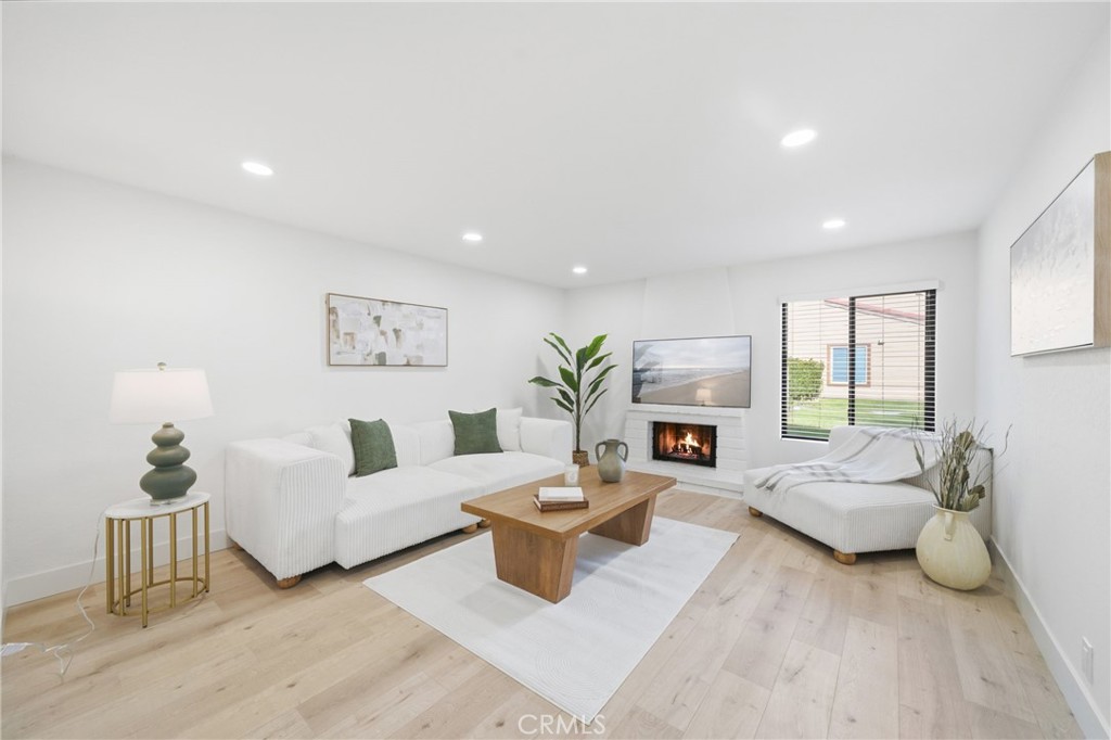 2714 Via Colina , #12 | Similar Property Thumbnail